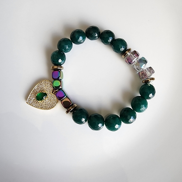 Green and Gold Heart Charm Bracelet - Picture 4 of 4